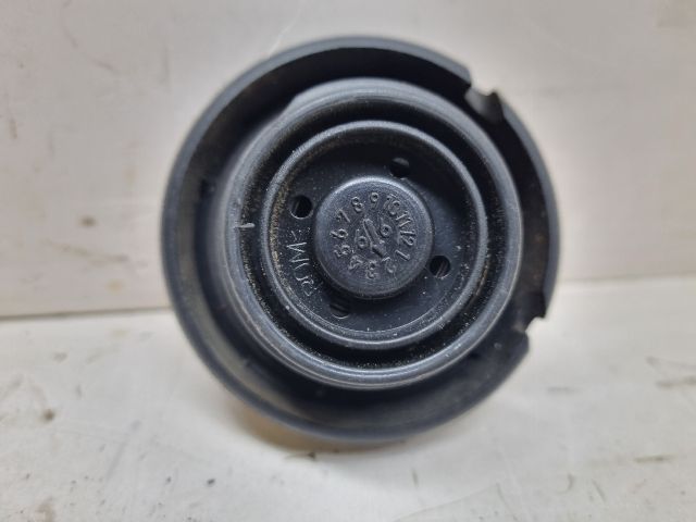 bontott VW GOLF III Tanksapka