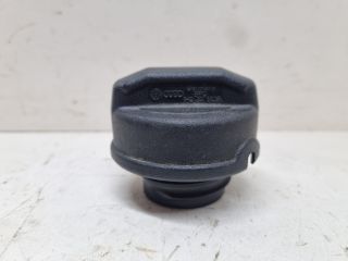 bontott VW GOLF III Tanksapka