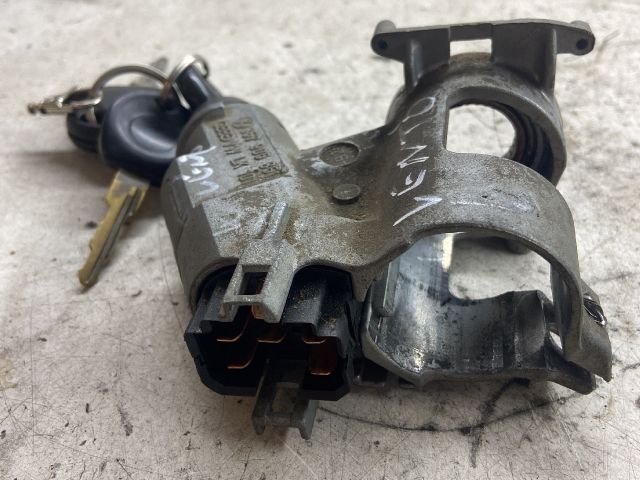 bontott VW GOLF III Gyújtáskapcsoló