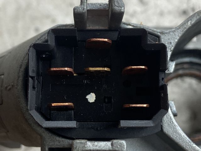 bontott VW GOLF III Gyújtáskapcsoló