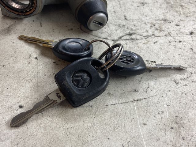 bontott VW GOLF III Gyújtáskapcsoló