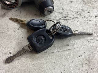 bontott VW GOLF III Gyújtáskapcsoló