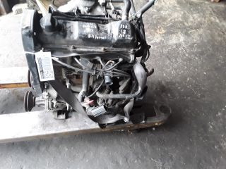bontott VW GOLF III Motor (Fűzött blokk hengerfejjel)