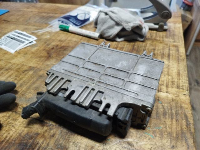 bontott VW GOLF III Motorvezérlő