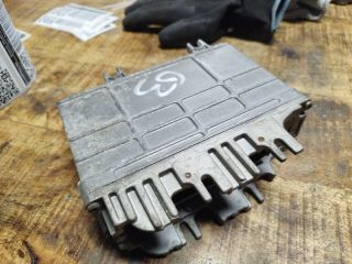 bontott VW GOLF III Motorvezérlő