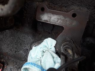 bontott VW GOLF III Generátor Tartó Bak