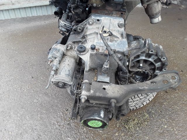 bontott VW GOLF III Váltó (Mechanikus)