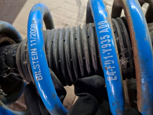 bontott VW GOLF III Bal első Gólyaláb (Lengécsillapító, Rugó)