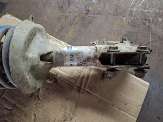 bontott VW GOLF III Bal első Gólyaláb (Lengécsillapító, Rugó)