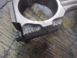 bontott VW GOLF III Dugattyú és Hajtókar