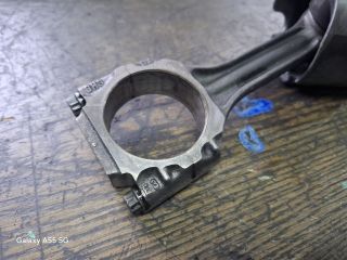 bontott VW GOLF III Dugattyú és Hajtókar