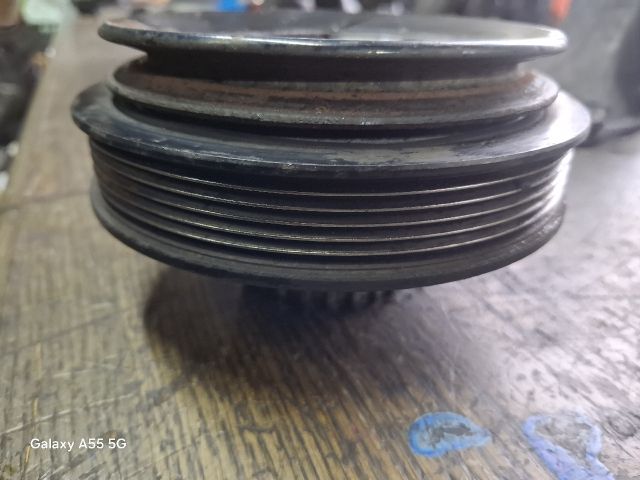 bontott VW GOLF III Főtengely Szíjtárcsa