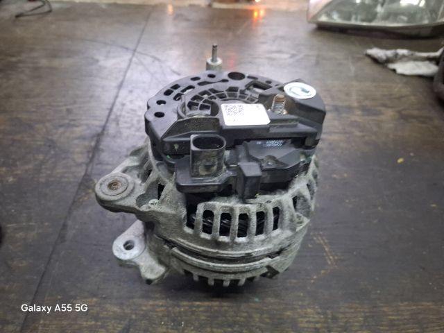 bontott VW GOLF III Generátor