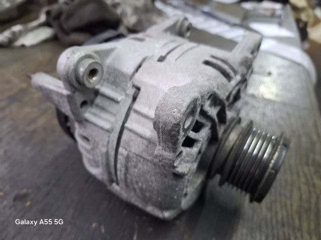 bontott VW GOLF III Generátor