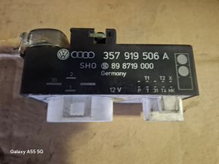 bontott VW GOLF III Hűtőventilátor Relé