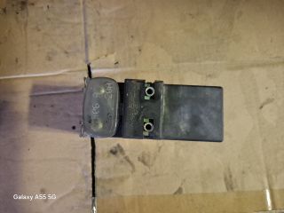 bontott VW GOLF III Hűtőventilátor Relé