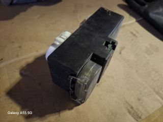 bontott VW GOLF III Hűtőventilátor Relé