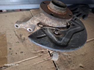 bontott VW GOLF III Jobb első Csonkállvány Kerékaggyal