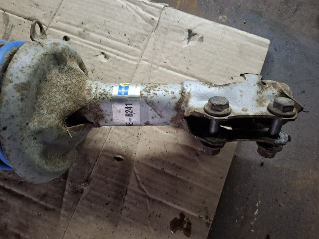 bontott VW GOLF III Jobb első Gólyaláb (Lengécsillapító, Rugó)