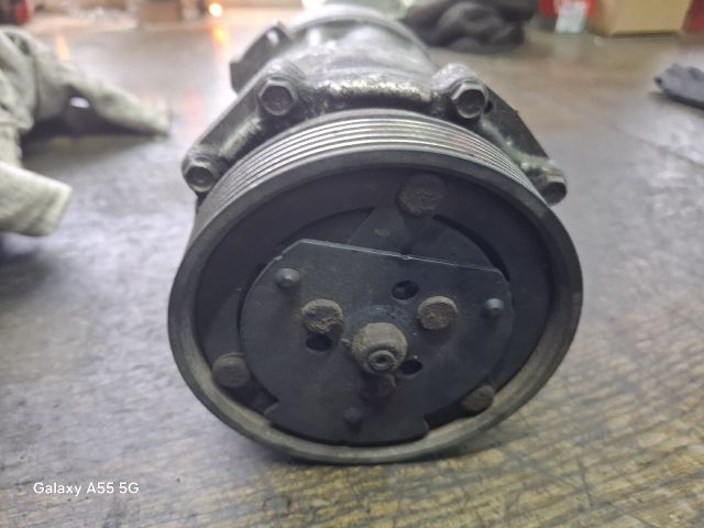 bontott VW GOLF III Klímakompresszor