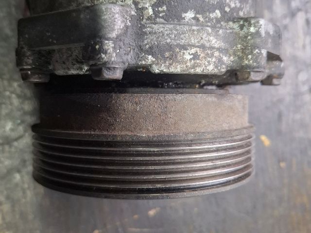 bontott VW GOLF III Klímakompresszor