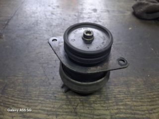 bontott VW GOLF III Motor Tartó Bak (Fém)