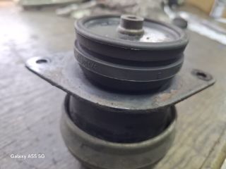 bontott VW GOLF III Motor Tartó Bak (Fém)