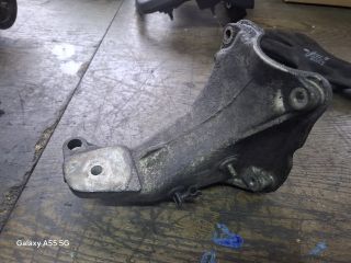 bontott VW GOLF III Motor Tartó Bak (Fém)