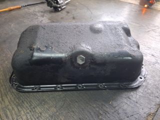 bontott VW GOLF III Olajteknő