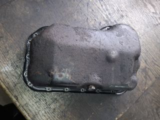 bontott VW GOLF III Olajteknő