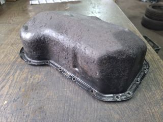 bontott VW GOLF III Olajteknő