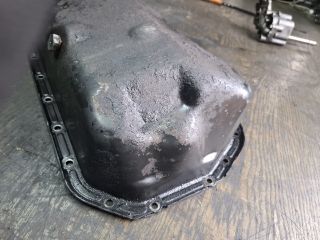 bontott VW GOLF III Olajteknő