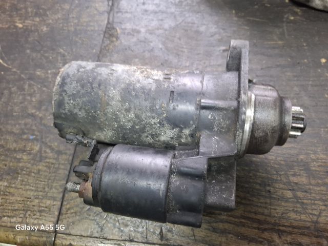 bontott VW GOLF III Önindító