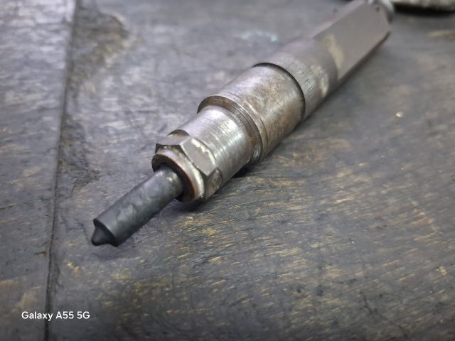 bontott VW GOLF III Porlasztó (1 db)