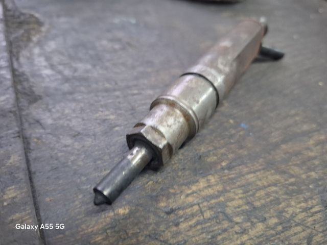 bontott VW GOLF III Porlasztó (1 db)