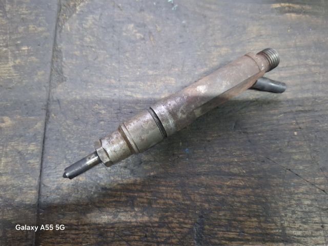 bontott VW GOLF III Porlasztó (1 db)