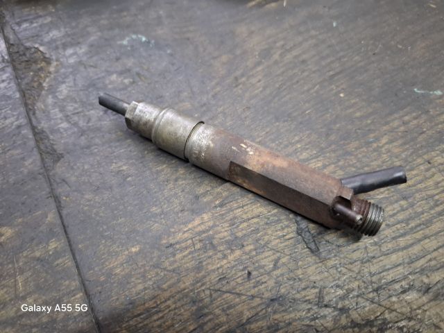 bontott VW GOLF III Porlasztó (1 db)