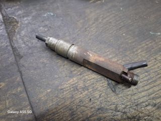 bontott VW GOLF III Porlasztó (1 db)