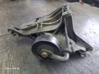 bontott VW GOLF III Szervó Tartó Bak Szíjfeszítővel