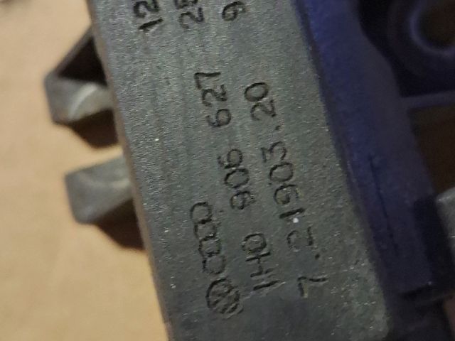 bontott VW GOLF III Turbó Vákum Szelep