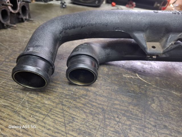 bontott VW GOLF III Turbócső