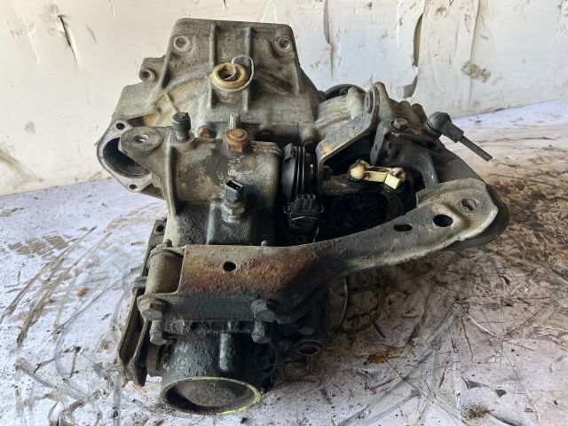 bontott VW GOLF III Váltó (Mechanikus)