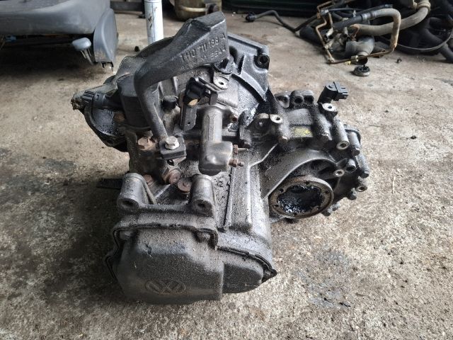 bontott VW GOLF III Váltó (Mechanikus)