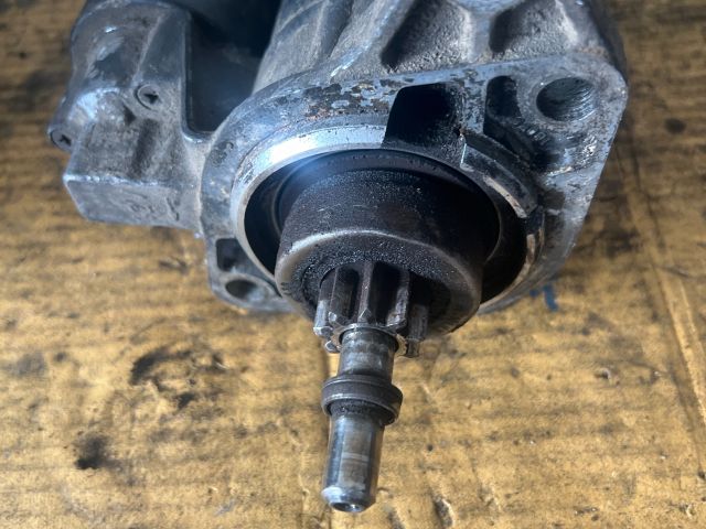 bontott VW GOLF III Önindító