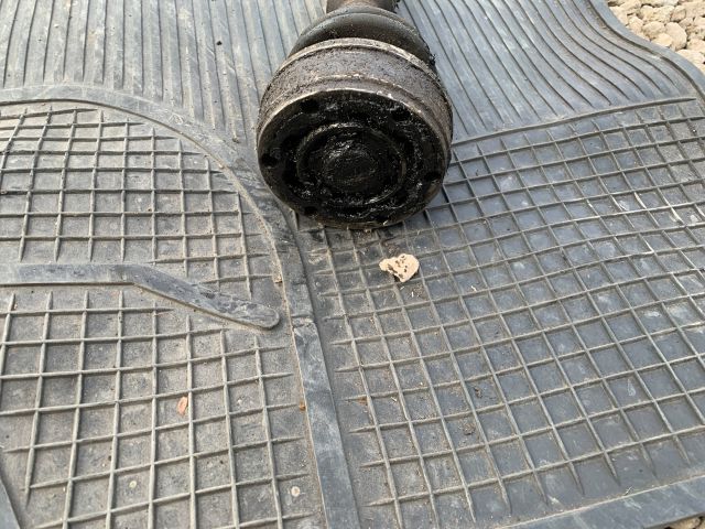 bontott VW GOLF III Bal Féltengely Porvédő Lemez