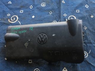 bontott VW GOLF III Felső Motorburkolat