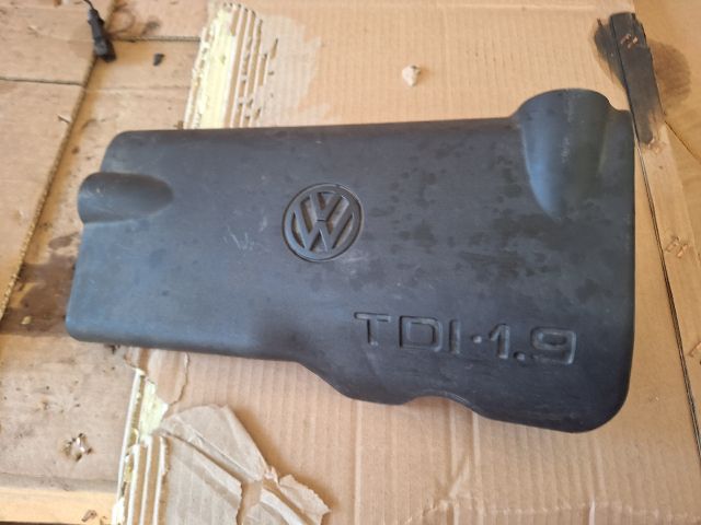 bontott VW GOLF III Felső Motorburkolat