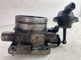 bontott VW GOLF III Fojtószelep (Mechanikus)