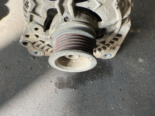 bontott VW GOLF III Generátor