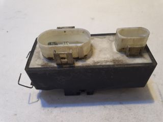 bontott VW GOLF III Hűtőventilátor Relé